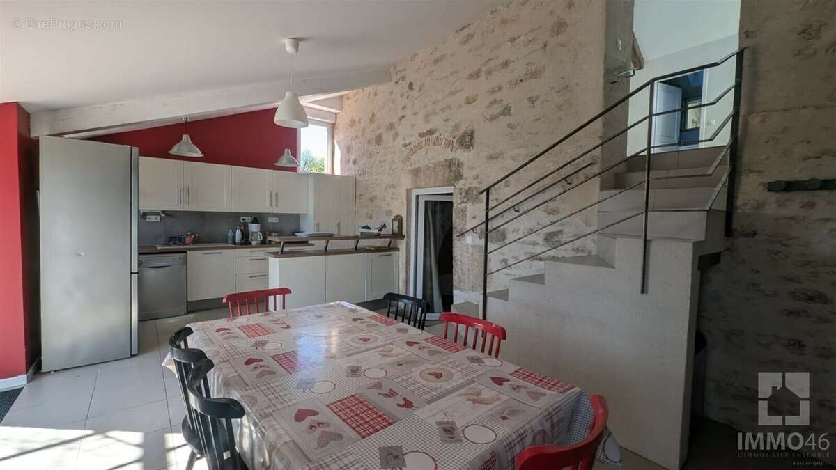 Maison à CAHORS
