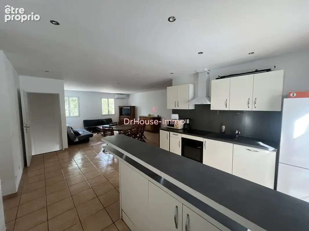 Maison 8 pièces 170 m² à vendre à Le Thoronet (83340) - photo 8