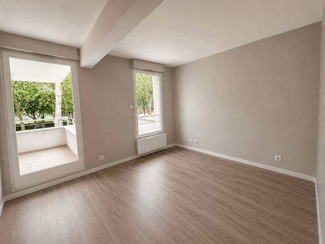Appartement à MONTIGNY-LE-BRETONNEUX