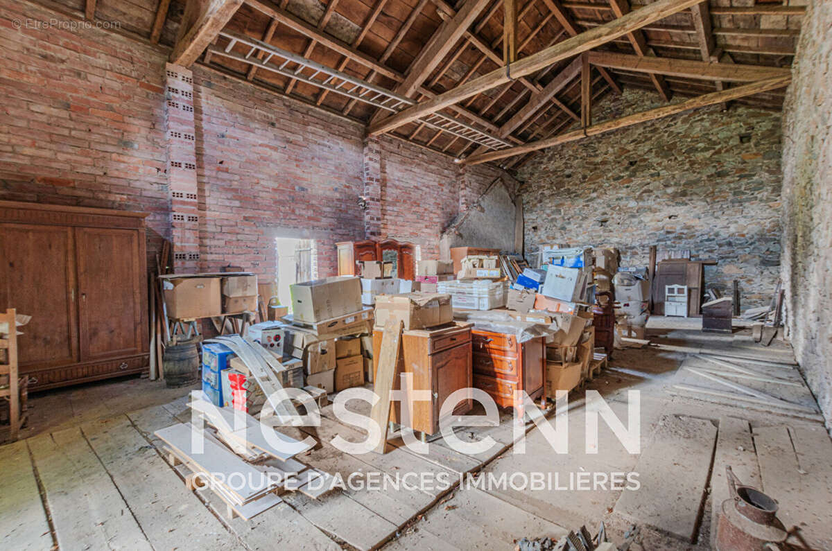Maison Alban ancienne ferme avec dépendances sur 1ha de terrain attenant - photo 14
