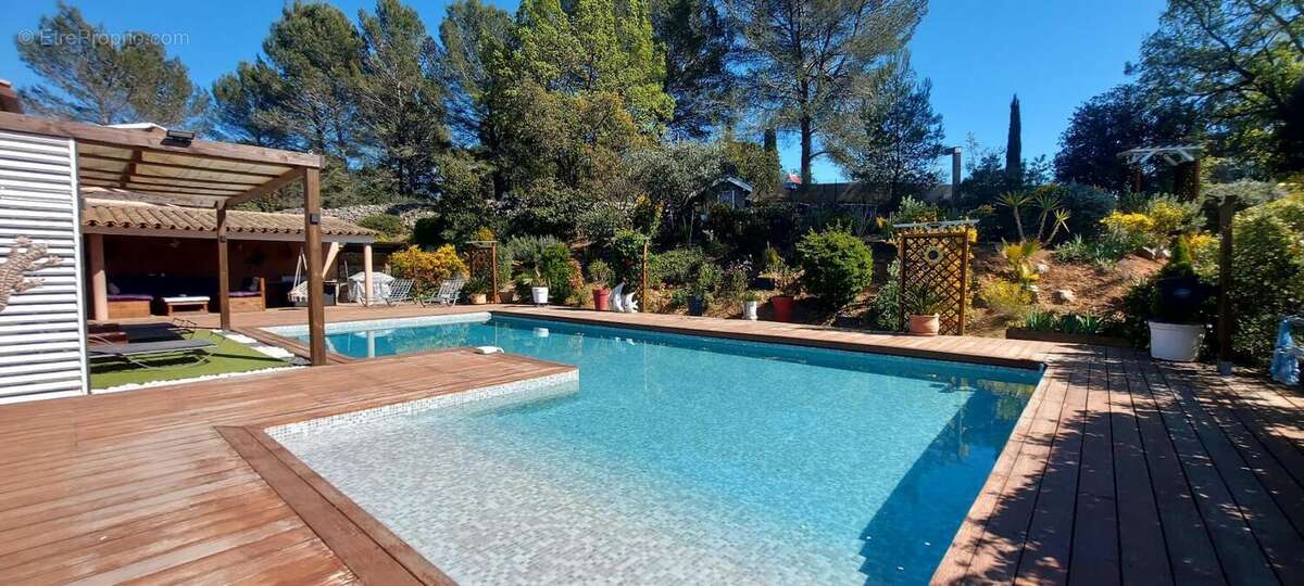 Maison à TRANS-EN-PROVENCE