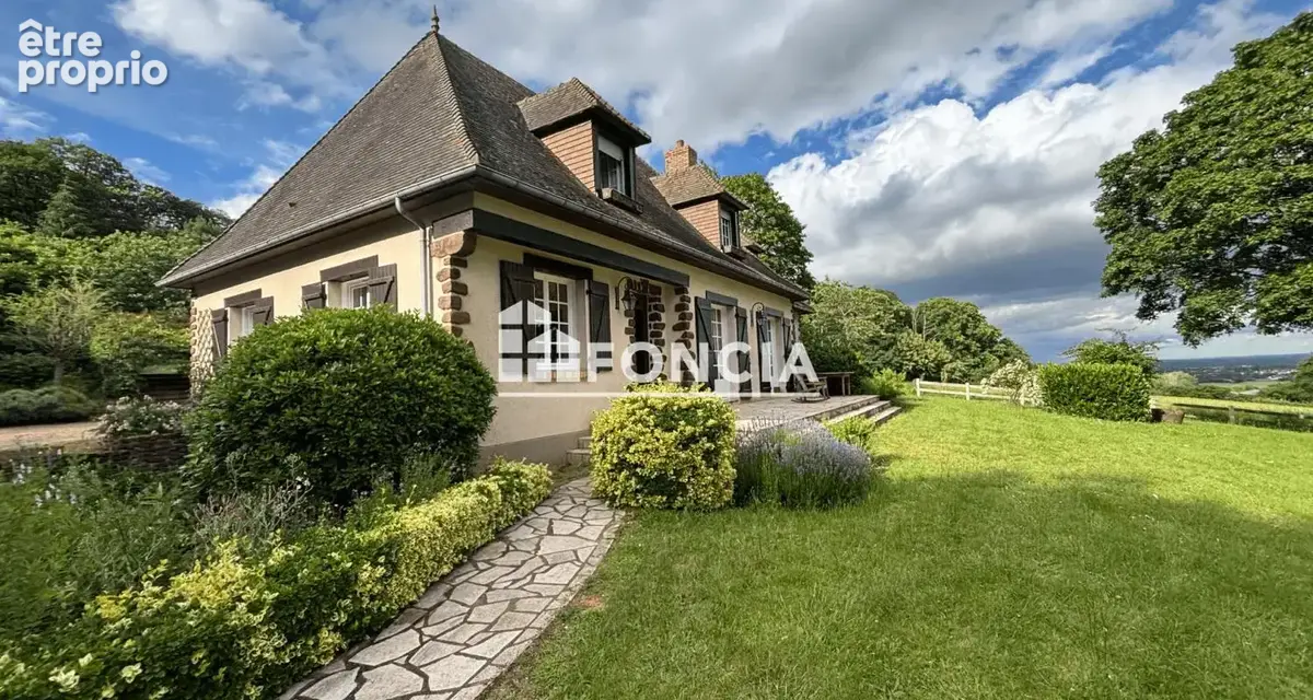 Maison à LA BAZOGE