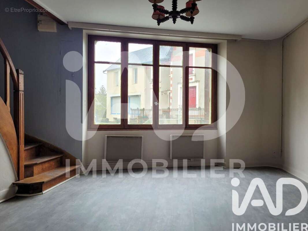 Photo 2 - Maison à PREVERANGES