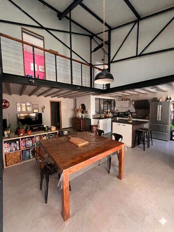 Maison à ROBION