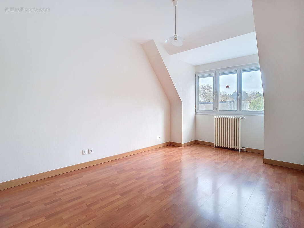 Maison à VILLERS-BOCAGE