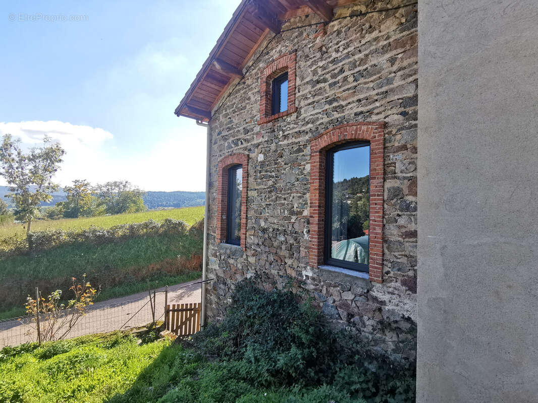 Maison à SAINT-JUST-EN-CHEVALET