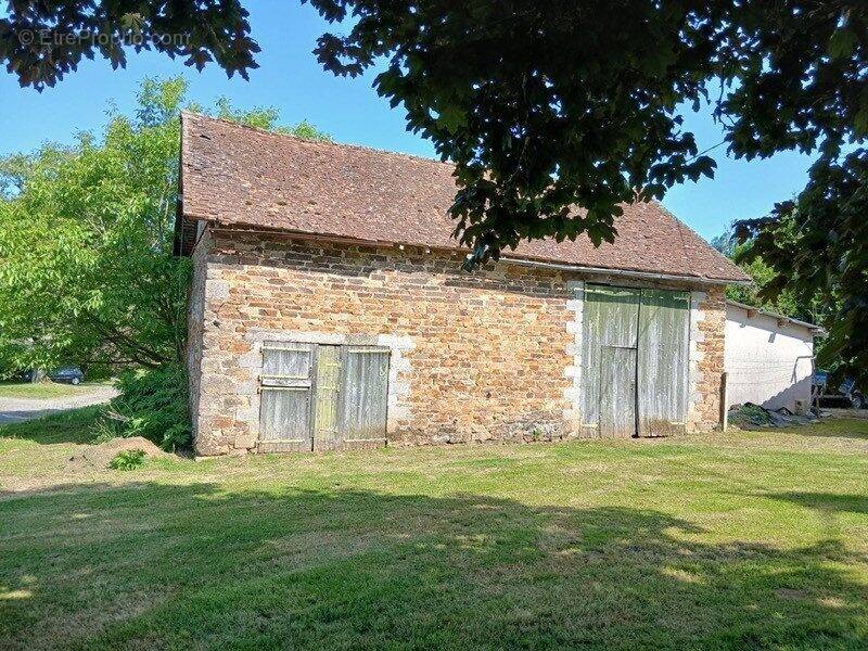 Appartement à DUSSAC