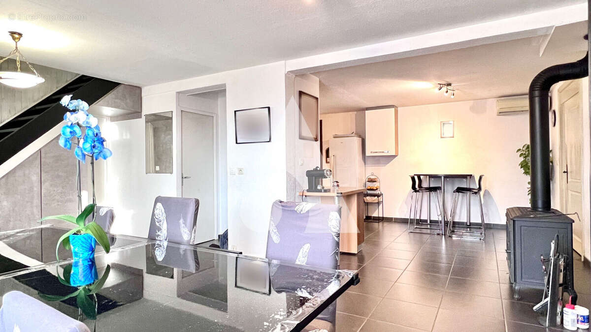 Maison à BELLEGARDE-SUR-VALSERINE