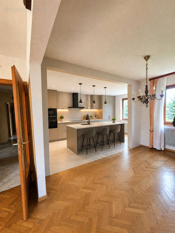 Charmante maison familiale 6 pièces,  137 m2 habitables, terrain de 913 m2 - photo 7