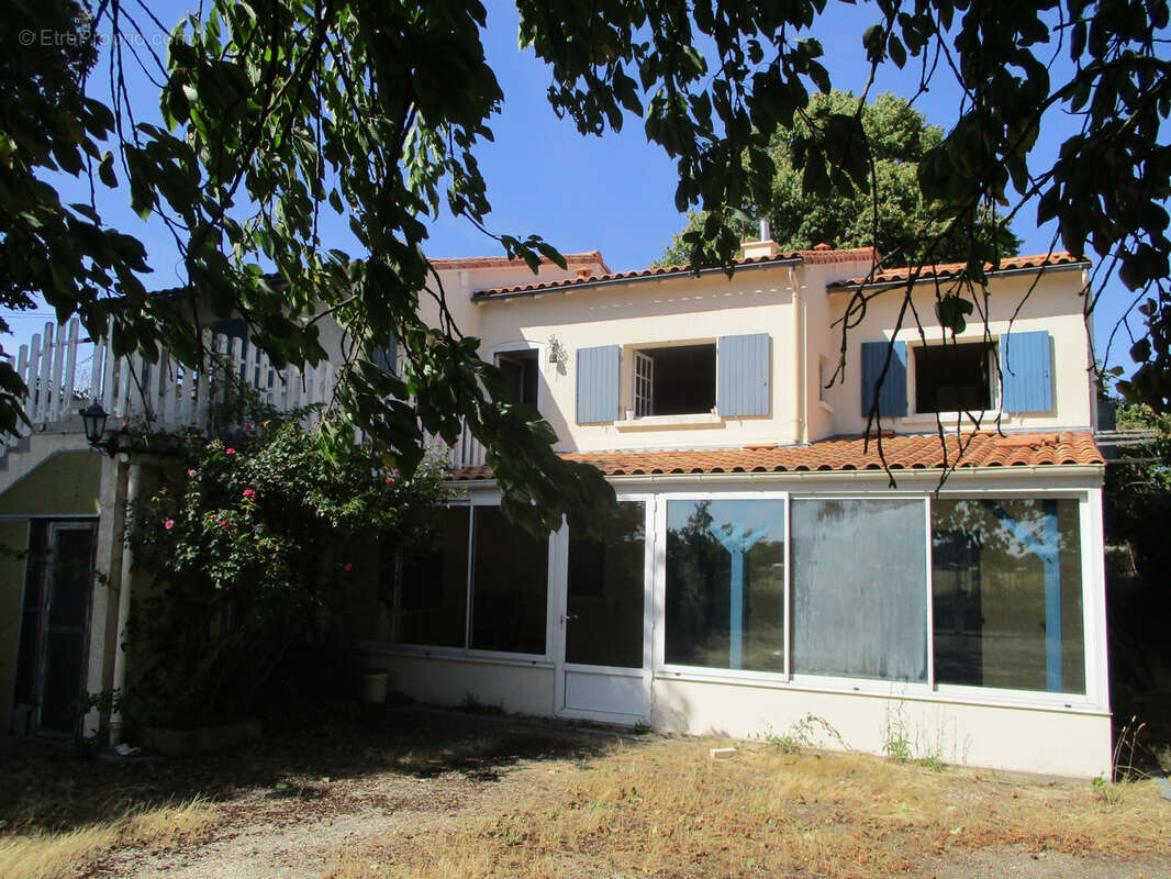 Six chambres. - photo 3