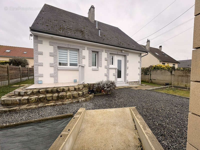 Maison à BELLEVILLE-SUR-MER