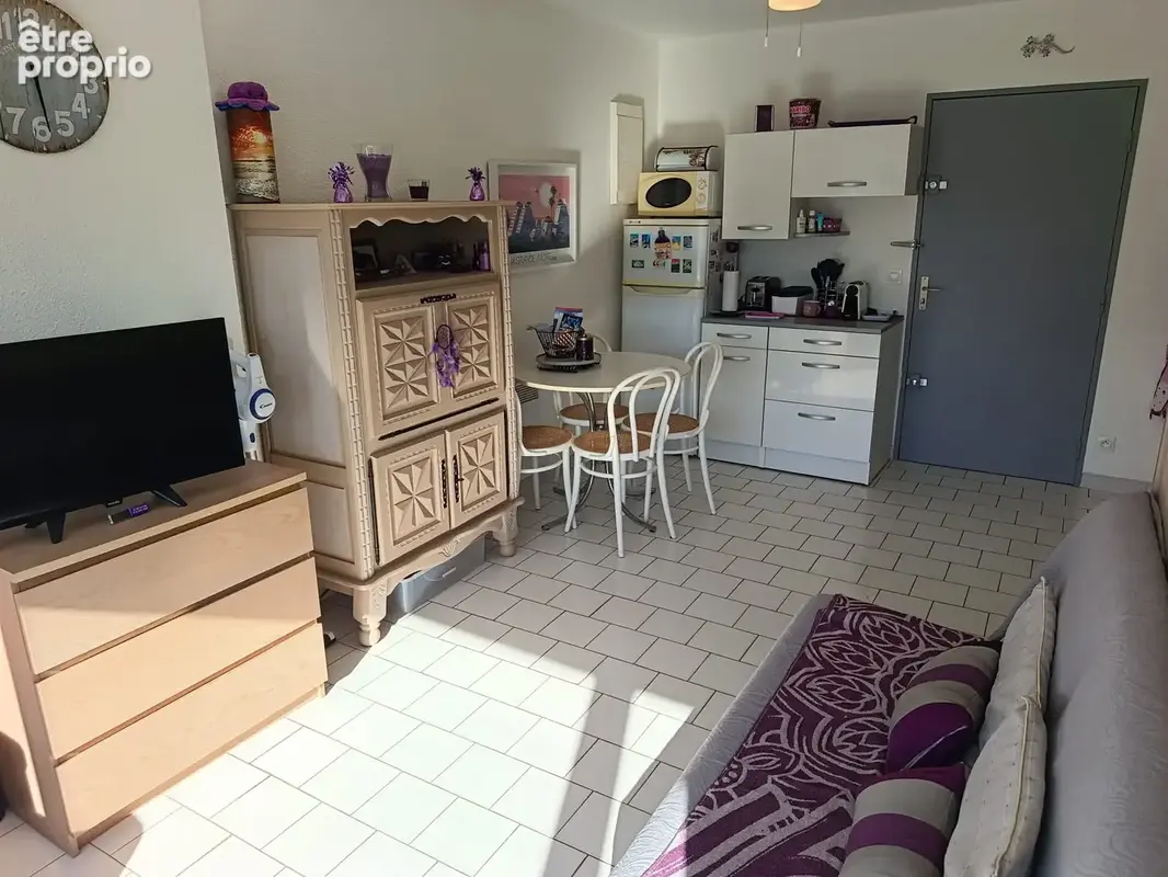 Appartement avec coin nuit residence avec piscine et parking - photo 7