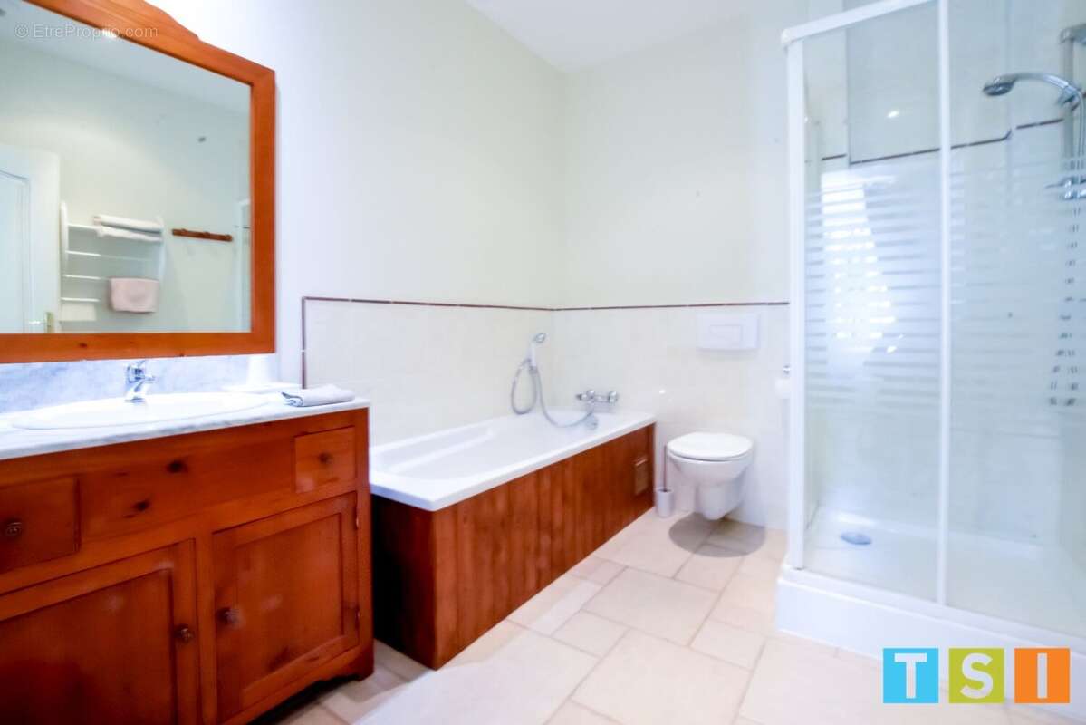 Secteur Comminges : Superbe maison familiale et gîte et/ou activité de chambres d'hôtes et gîte. Piscine et terrain sécurisé - photo 9