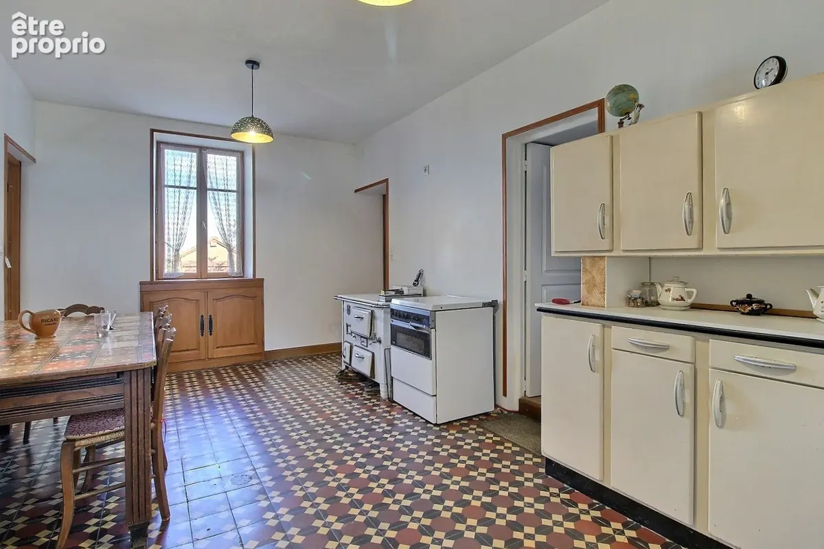 ST MARTIN DU TARTRE , maison avec dépendances, jardin et vue dégagée - photo 9