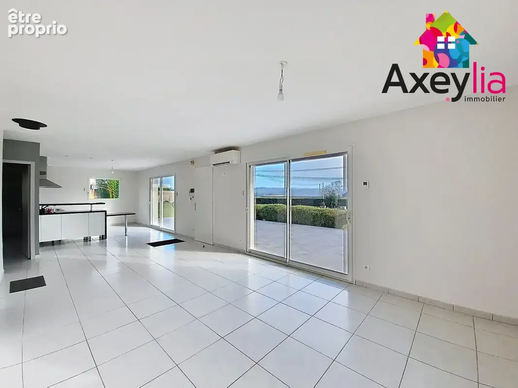 À vendre - briennon - local professionnel avec bureaux et entrepôt - photo 9