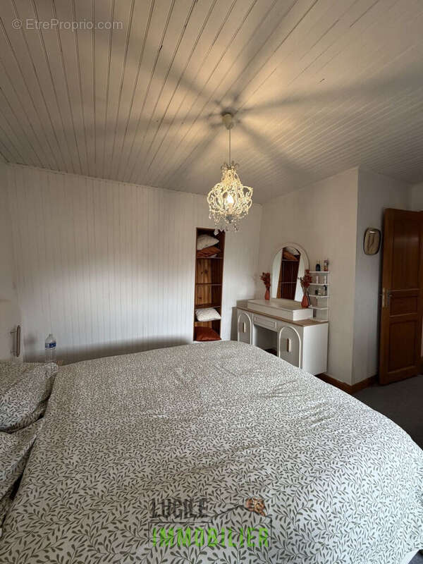 Maison de 160m² 9 - Maison à BREUIL-LE-VERT