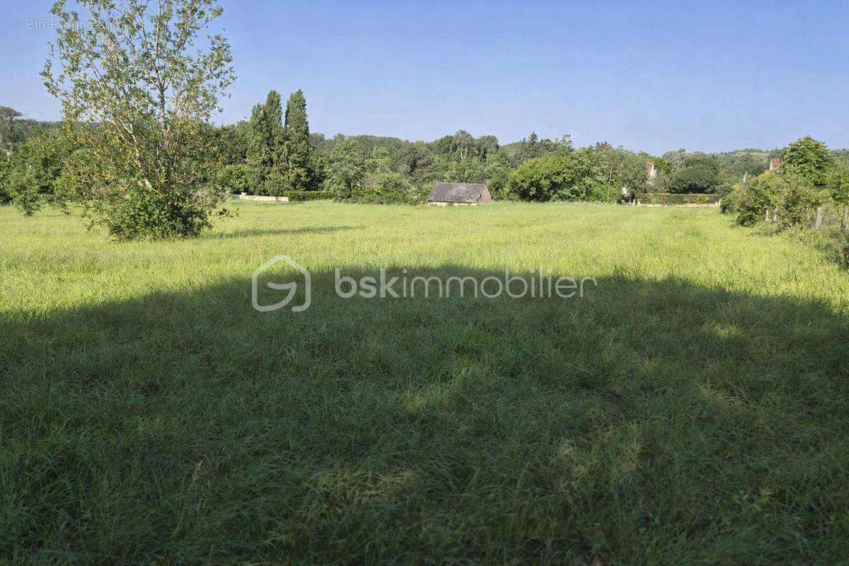 Terrain à AZAY-LE-RIDEAU