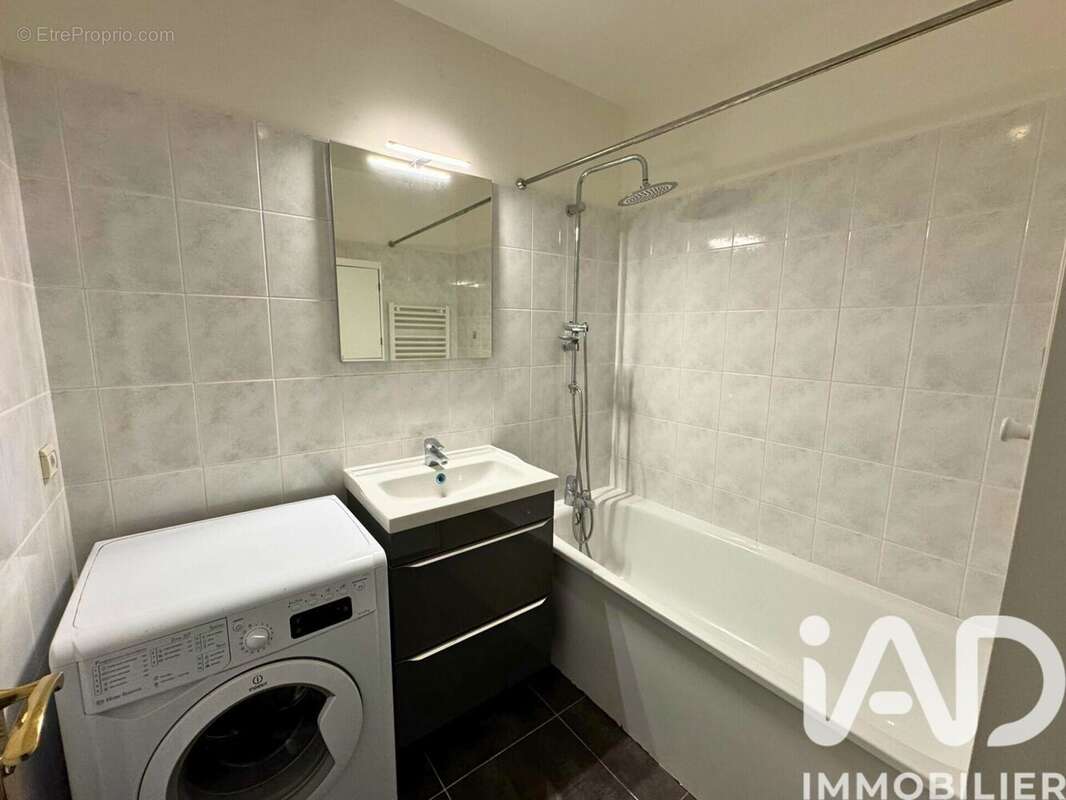 Photo 4 - Appartement à SAINTE-GENEVIEVE-DES-BOIS