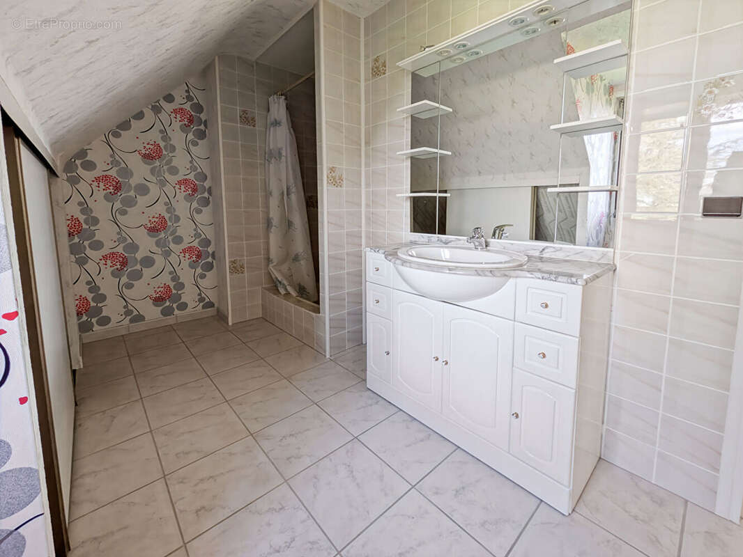 Maison à MOUAZE