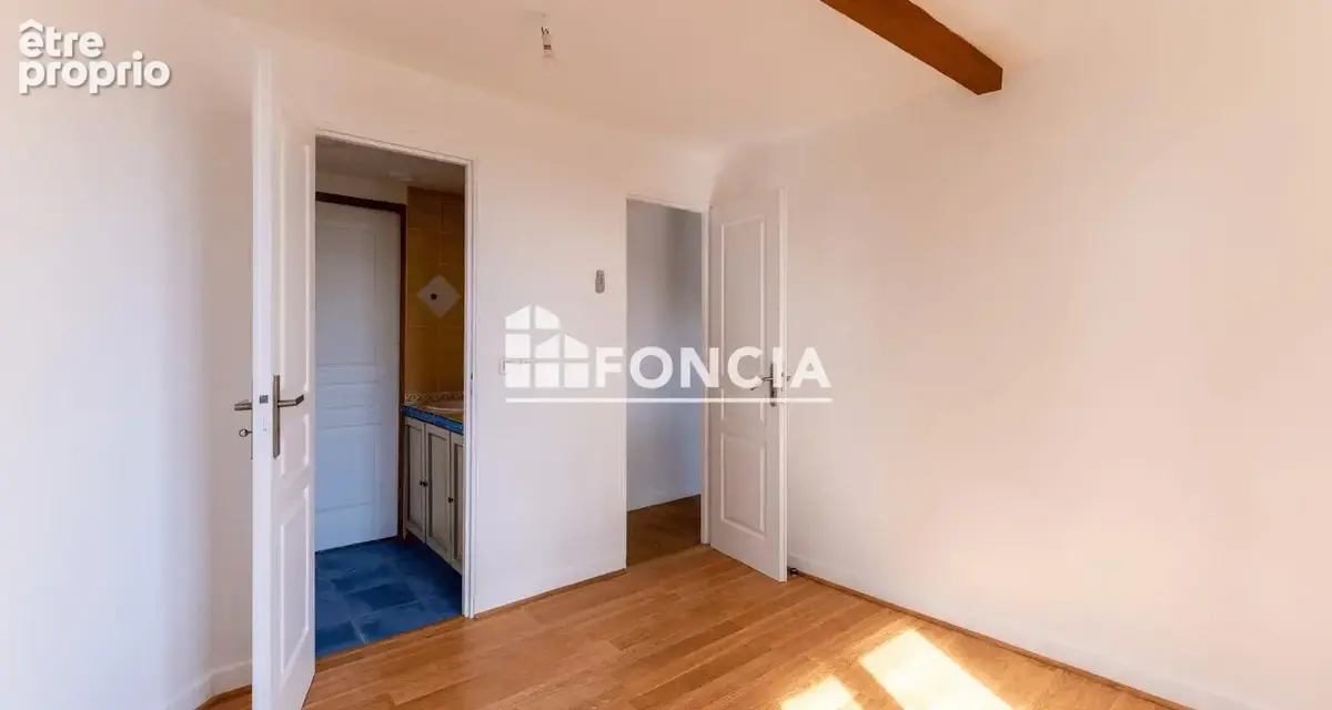 Villeparisis- proche gare- immeuble de 3 appartements - photo 2