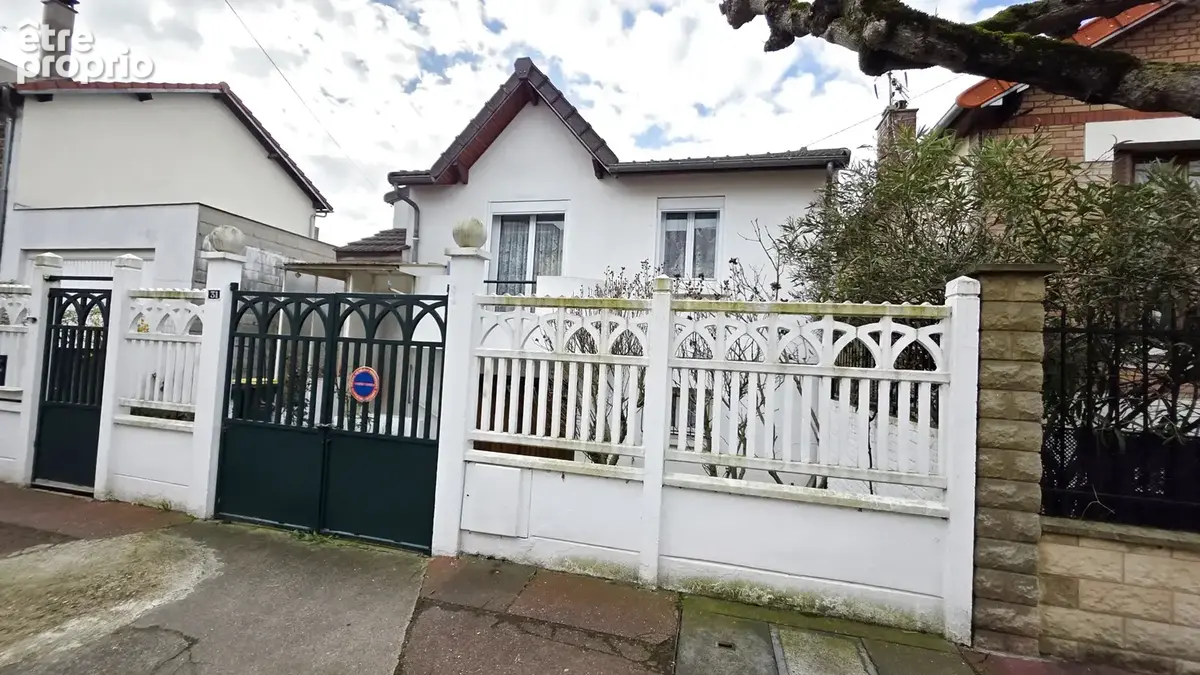 Maison à LA COURNEUVE