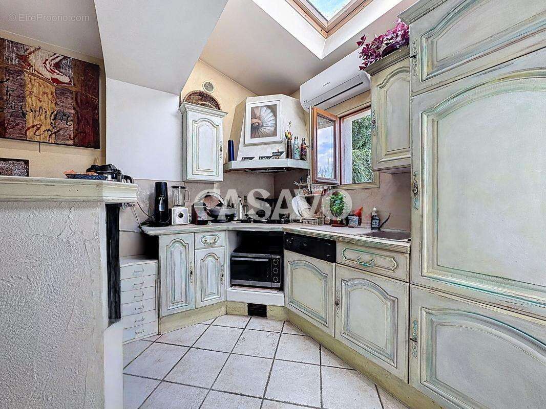 Appartement à DECINES-CHARPIEU