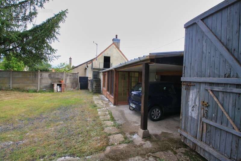 Maison de village, proche des commodités - photo 7