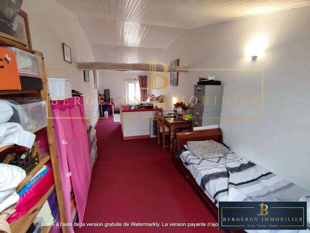 Maison à SAINT-CEZAIRE-SUR-SIAGNE