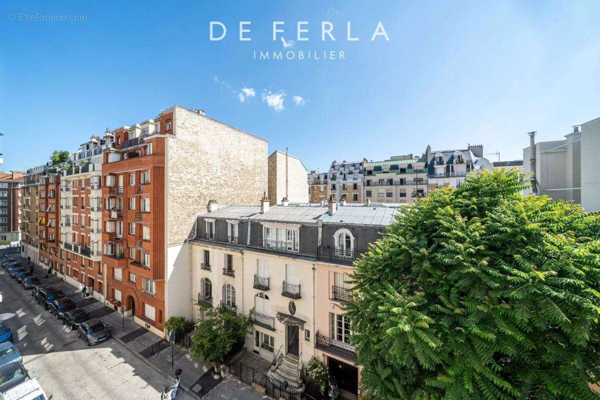 Appartement à PARIS-15E