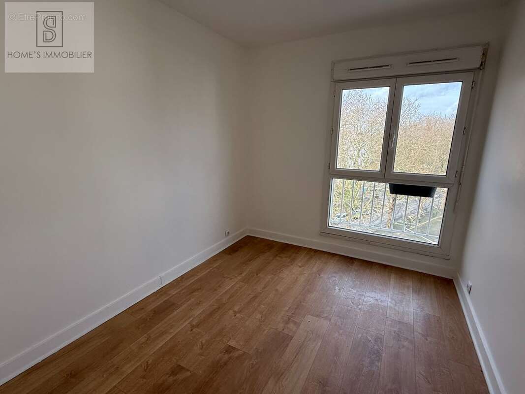 Appartement à LE BLANC-MESNIL