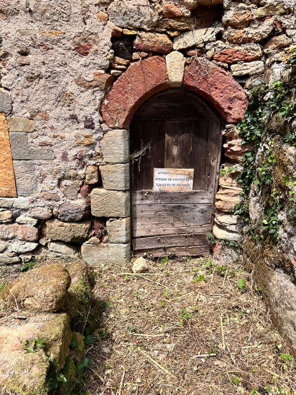 Petite bâtisse de charme à réhabiliter - photo 8