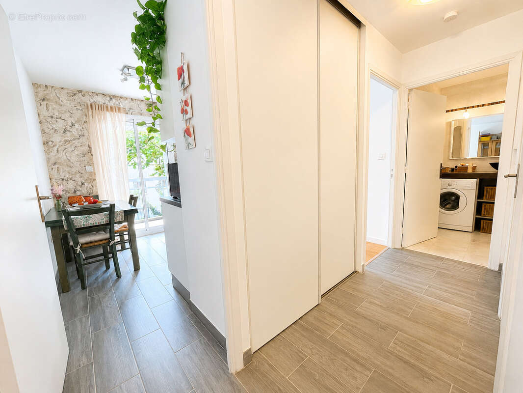 Appartement à LE CANNET