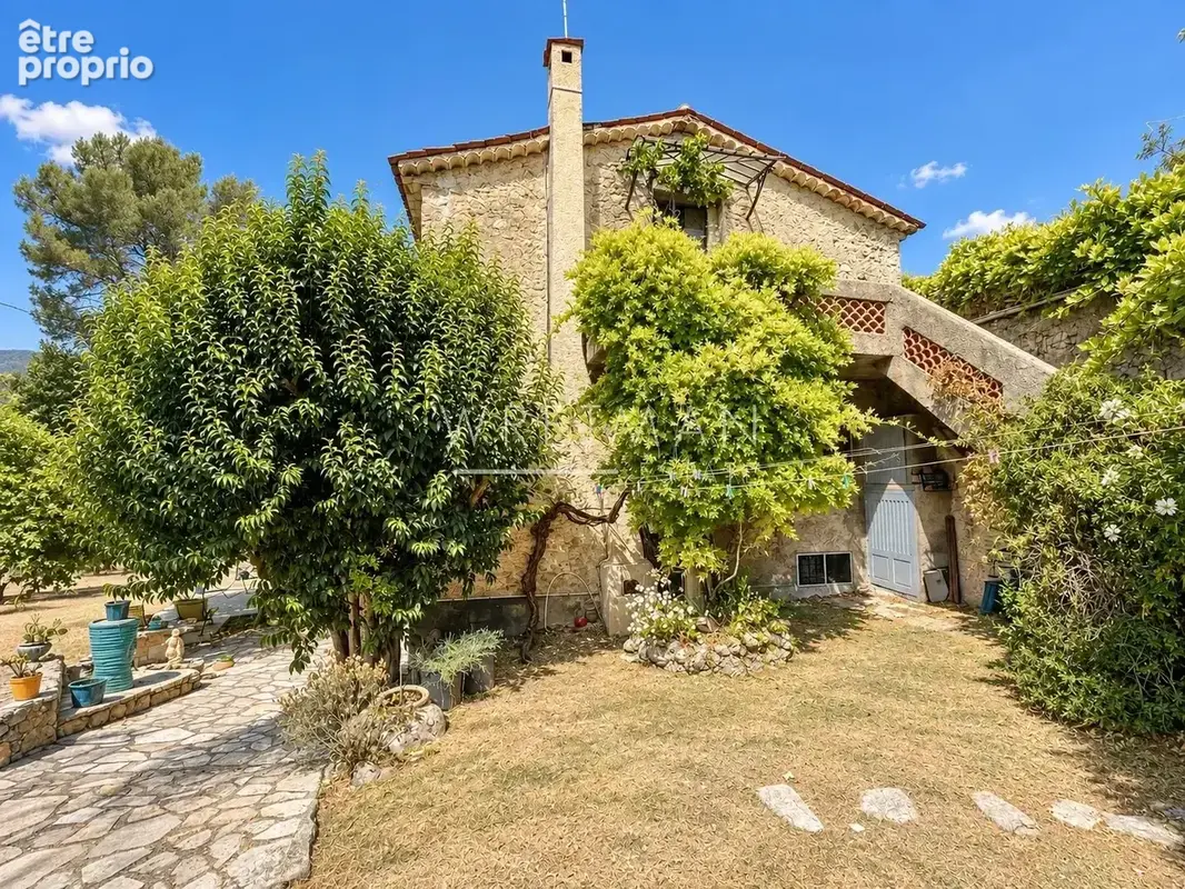 Fayence – authentique bastide provençale avec piscine - photo 14
