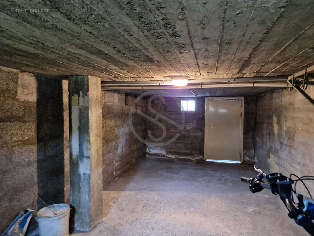 Appartement à FONTAINE
