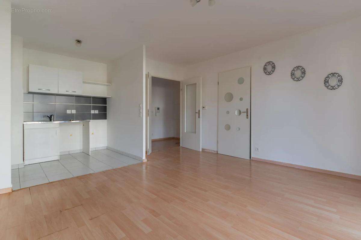 Appartement à SAINT-OUEN-L'AUMONE