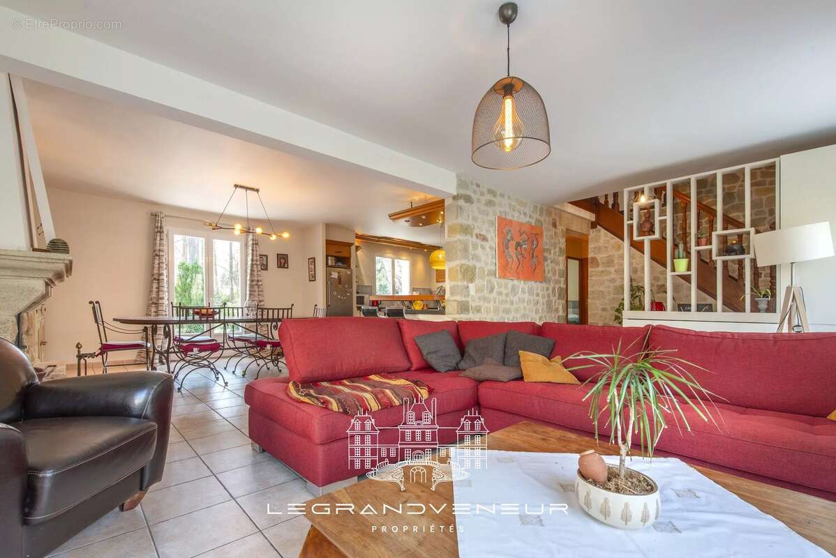 Maison à MILLY-LA-FORET