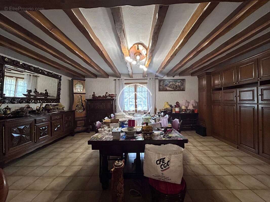 Maison à VILLEBAROU