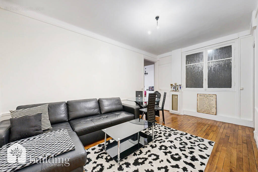 Appartement à PARIS-17E