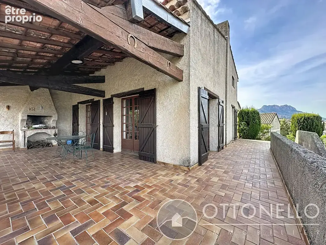 Maison Roquebrune Sur Argens 5 pièces 92.26 m2 sur 567 m2 de terrain avec terrasse, garage et sous-sol - photo 7