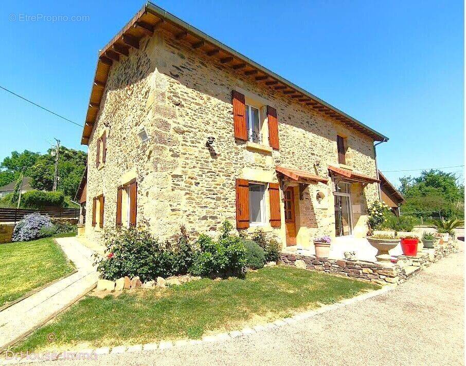 Maison à NANTHEUIL