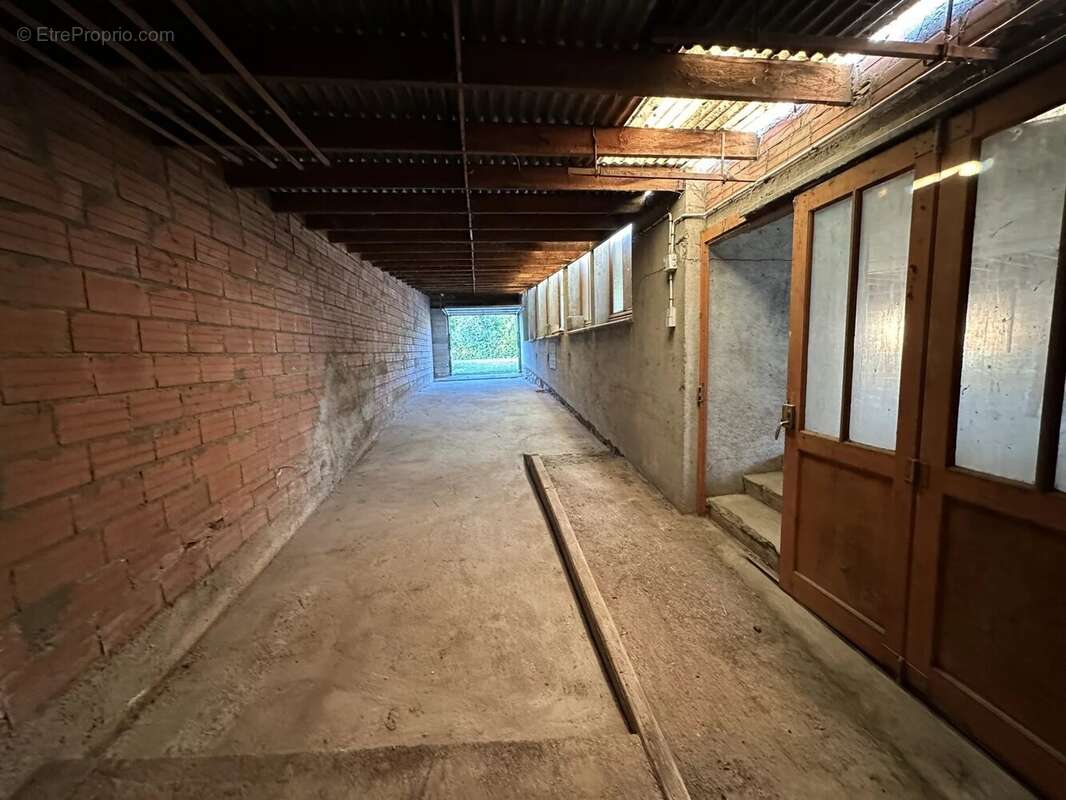 Commerce à LAGARRIGUE