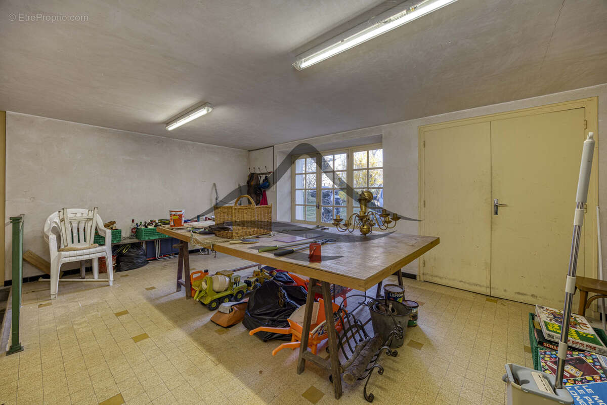 Maison à MONTFERRAT