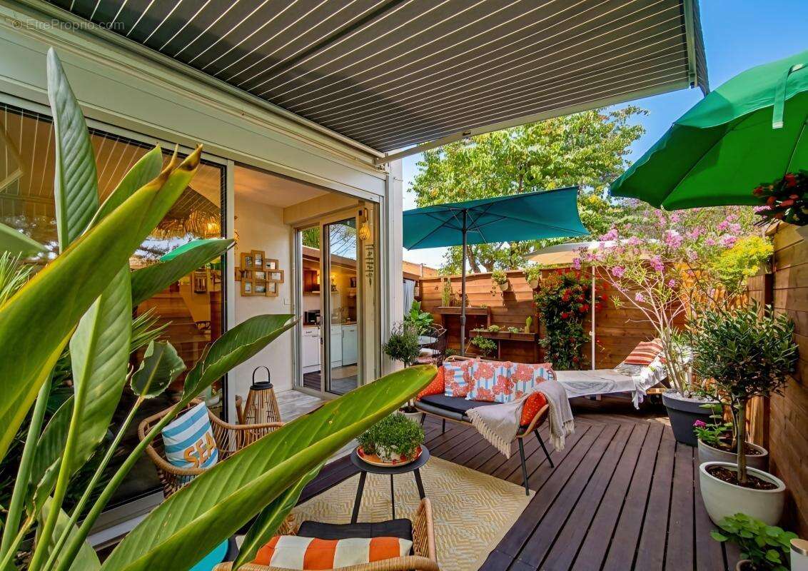 Appartement à SANARY-SUR-MER