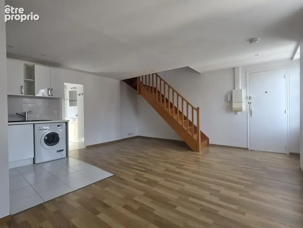 Saint-Germain-En-Laye - Duplex en plein Centre-ville - photo 3