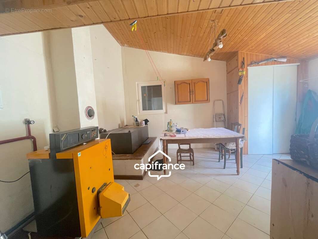 À vendre – Maison de campagne à SAINT CYR DES GATS (85) - photo 15