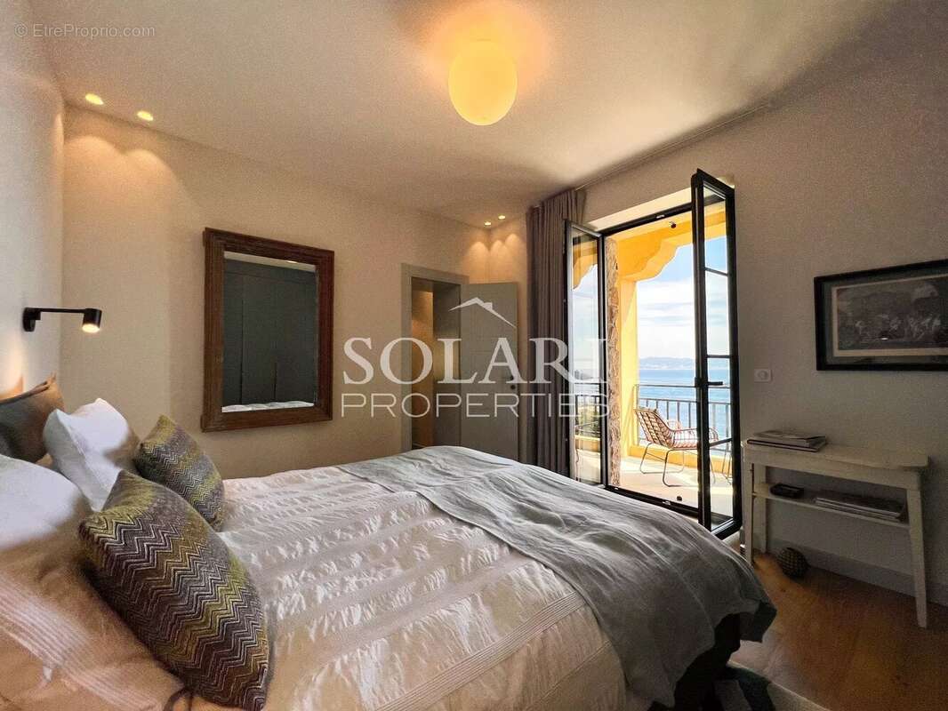 Maison à THEOULE-SUR-MER