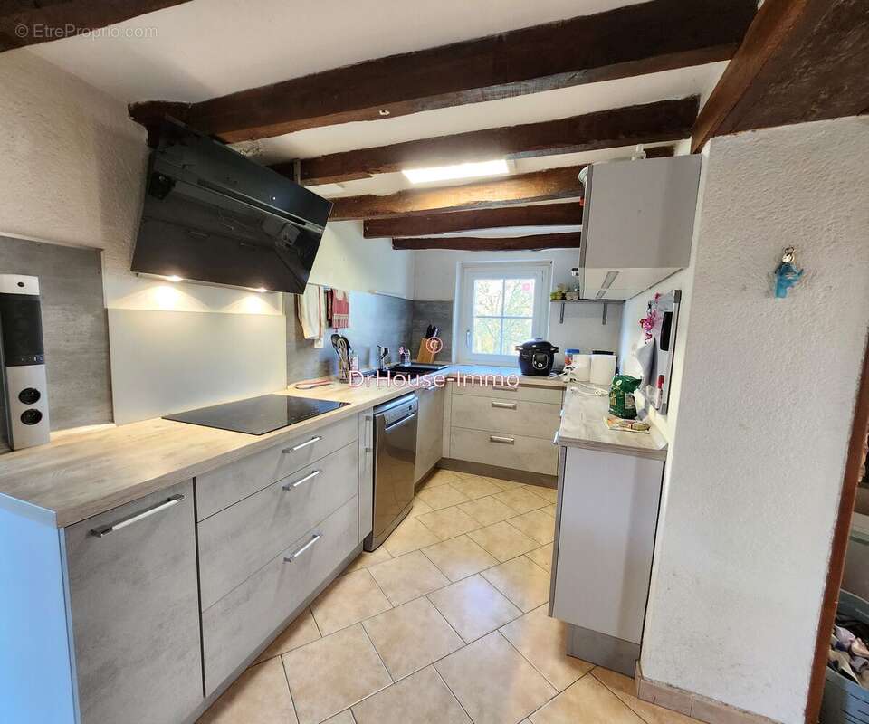Maison à SAINT-CHRISTOPHE-DU-JAMBET