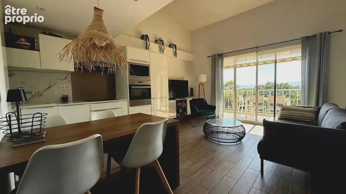 Appartement à vendre 3 pièces en dernier étage SAINT RAPHAEL (83) - photo 2