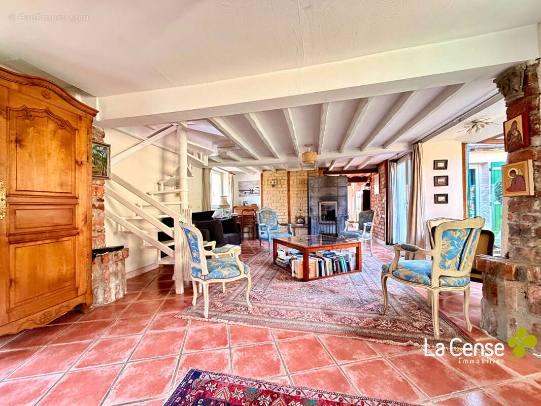 Maison à MOUCHIN