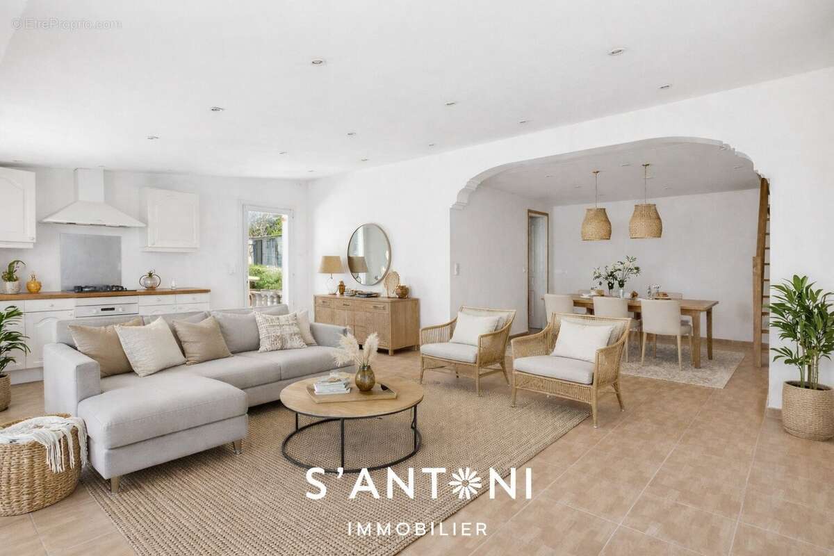 Maison à BALARUC-LE-VIEUX